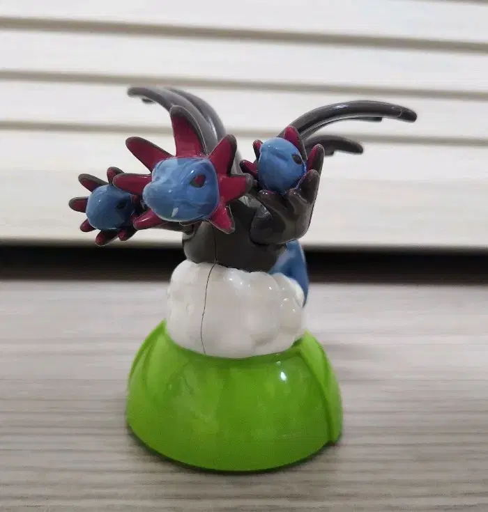 thumbnail-0